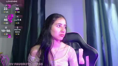 Snapshot of solgp chatting on 11.26.25 Fernada Rodriguez online show from 11.26.25