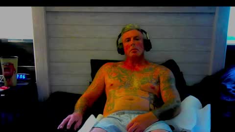 Snapshot of solodolo2020 chatting on 04.26.26 I love watching beautiful women play with themselves online show from 04.26.26