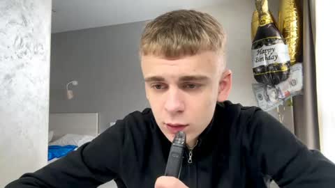 Snapshot of solofury chatting on 05.19.26 Jett online show from 05.19.26