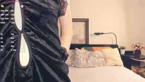 Monika 3 online show from 05.05.26