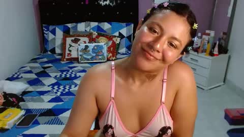 Snapshot of soniahardass chatting on 12.18.24 soniahardass online show from 12.18.24