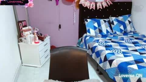 sonialatin69 online show from 02.20.25