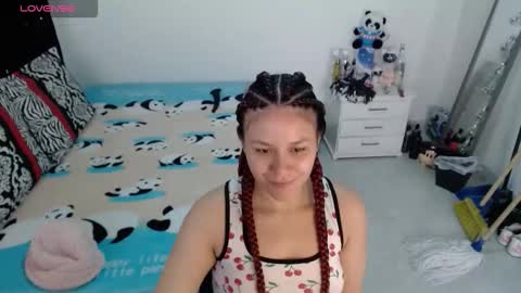 sonialatin69 online show from 02.17.26