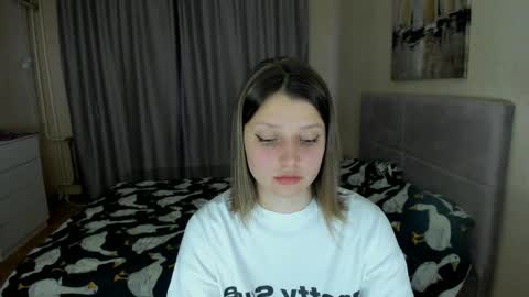 Snapshot of soninex chatting on 09.18.25 SoniNex online show from 09.18.25