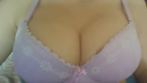 Sonnya online show from 10.25.25