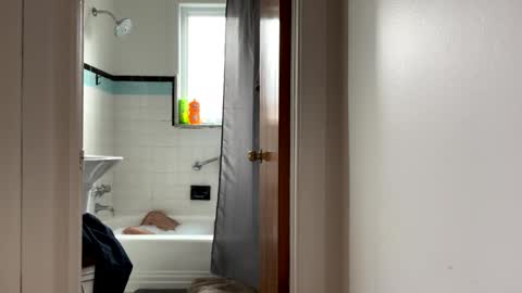 Sonny Madraga online show from 12.22.25