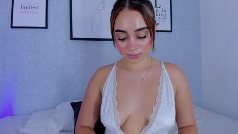 Snapshot of soph1a_ chatting on 02.03.25 Sophia online show from 02.03.25