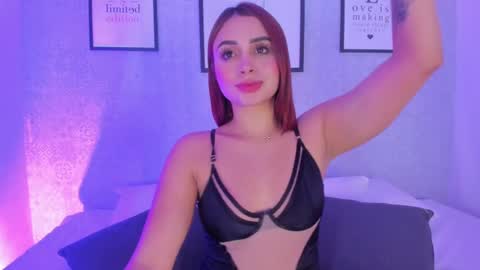 Snapshot of soph1a_ chatting on 03.03.25 Sophia online show from 03.03.25