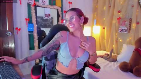 sophie online show from 12.19.25