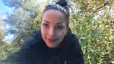 Snapshot of sophia1lux chatting on 10.08.25 sophia1lux online show from 10.08.25