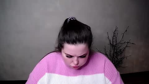 sophia__olsen online show from 11.19.25