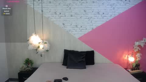 sophia_brunette21 online show from 11.21.25