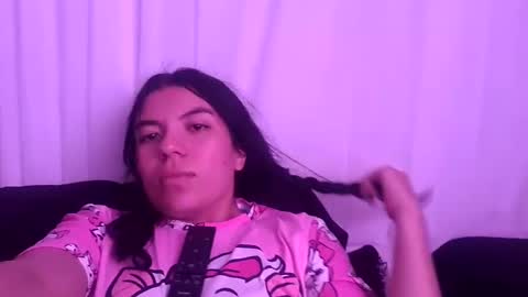 Snapshot of sophia_cossio2 chatting on 01.01.25 Sara Sophia online show from 01.01.25