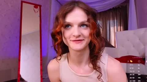 Snapshot of sophia_dreamy chatting on 02.24.25 Sophia online show from 02.24.25