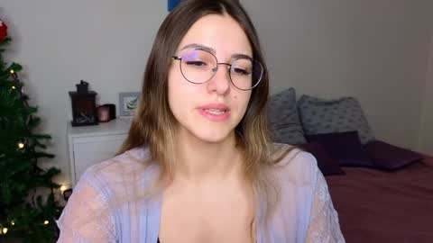 Snapshot of sophia_euphoria chatting on 01.10.25 Sophia online show from 01.10.25