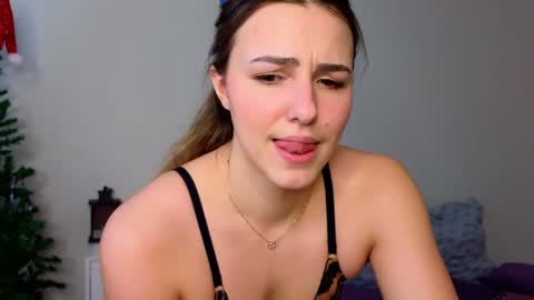 Snapshot of sophia_euphoria chatting on 02.03.25 Sophia online show from 02.03.25