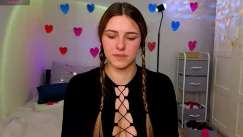 Sophia online show from 02.05.26