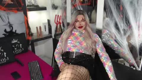 sophia_hott01 online show from 10.31.25