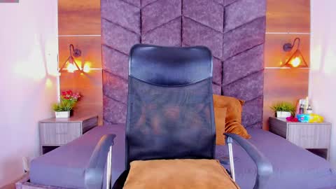 Snapshot of sophia_hoyos_ chatting on 01.10.25 Sophi online show from 01.10.25