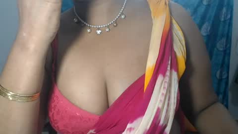 Snapshot of sophia_indian chatting on 07.24.26 Sophia Tamil online show from 07.24.26
