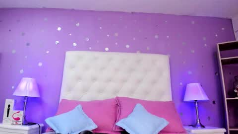 Sophia  online show from 12.20.25