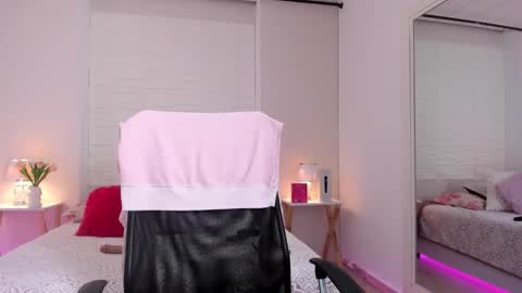  S O P H I A  online show from 03.28.26