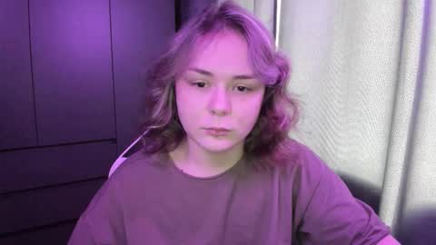 Snapshot of sophia_xi chatting on 12.19.25 Sophia online show from 12.19.25