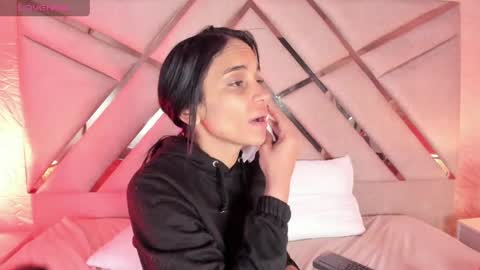 Sophia Paris online show from 04.12.26