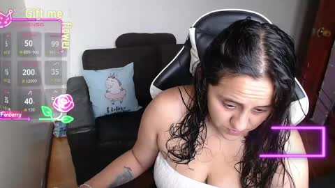 Snapshot of sophiaa_vega_ chatting on 04.05.26 sophiaa_vega_ online show from 04.05.26