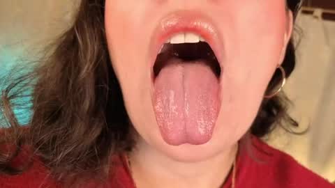 Sophia online show from 04.19.26