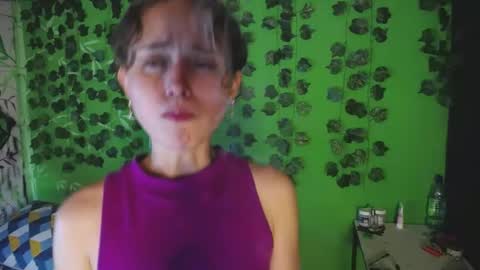 Snapshot of sophiamiller6 chatting on 07.25.26 sophiamiller6 online show from 07.25.26