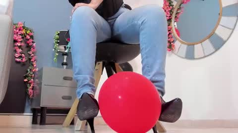 Sophia online show from 11.11.25