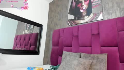 Sophia online show from 11.18.25