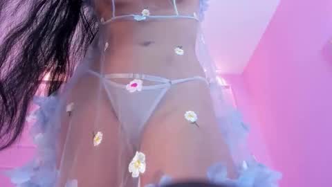 S O P H I A  online show from 10.16.25