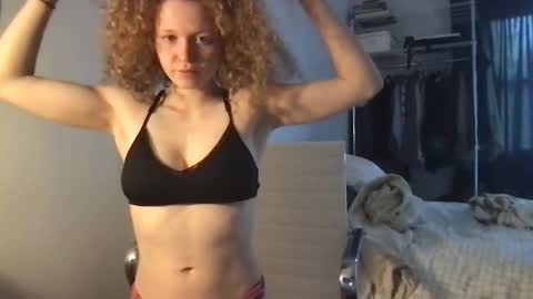 Snapshot of sophie21xoxo chatting on 09.09.25 sophie21xoxo online show from 09.09.25