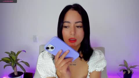 Snapshot of sophie_001 chatting on 12.02.24 Sophie online show from 12.02.24