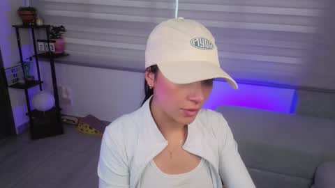 Sophie  online show from 02.13.26