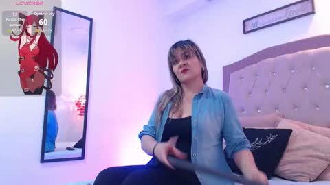 Sophie online show from 11.19.25