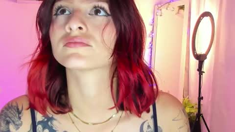 Snapshot of sophie_dolly_ chatting on 01.13.25 sophie doll online show from 01.13.25