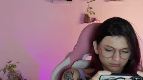 Snapshot of sophie_dolly_ chatting on 01.17.25 sophie doll online show from 01.17.25