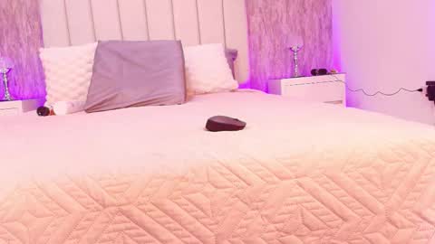 Snapshot of sophie_hils chatting on 11.21.25 sophie online show from 11.21.25