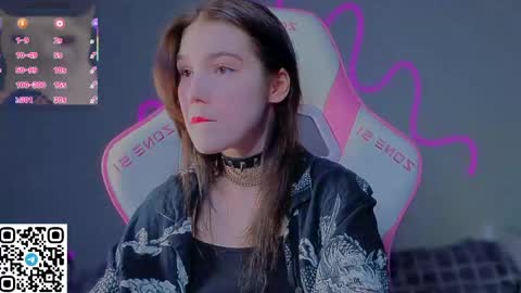 Snapshot of sophie_nomenal_ chatting on 04.25.26 sophie_nomenal_ online show from 04.25.26