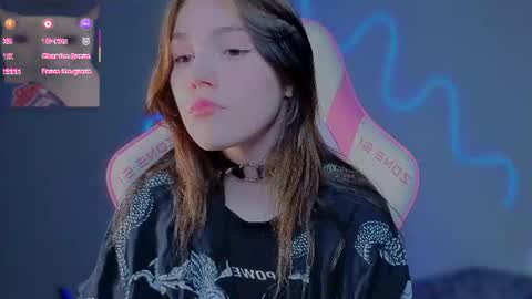 Snapshot of sophie_nomenal_ chatting on 07.11.26 sophie_nomenal_ online show from 07.11.26