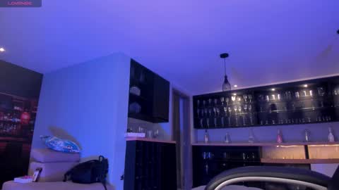 Snapshot of sophiebarnett_ chatting on 11.04.25 Sophie online show from 11.04.25