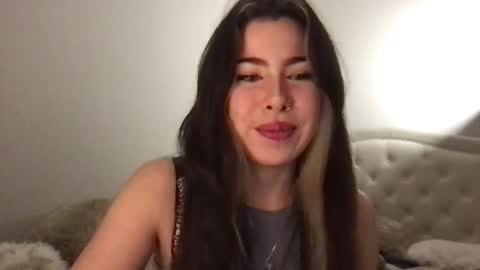 Sophie Belle online show from 11.18.25