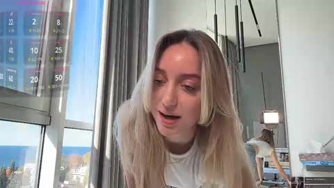 sophiebelll online show from 10.29.25