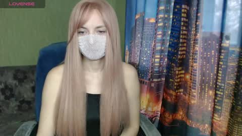 Sophie online show from 04.18.26