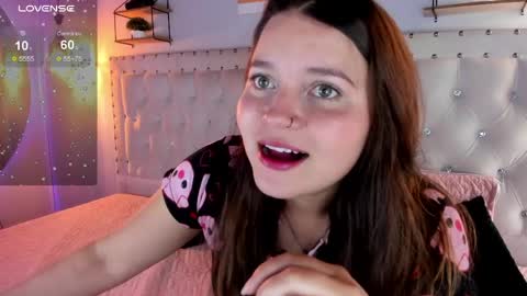 Sophie  online show from 04.17.26