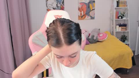 Sophie  online show from 12.28.24