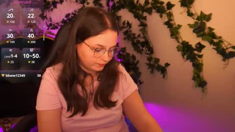 Snapshot of sophieedreams chatting on 10.22.25 sophieedreams online show from 10.22.25